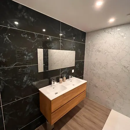 Privee Dans Maison De Village