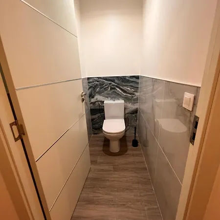 Privee Dans Maison De Village Hotel *